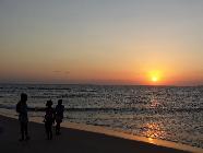 In spiaggia al tramonto
